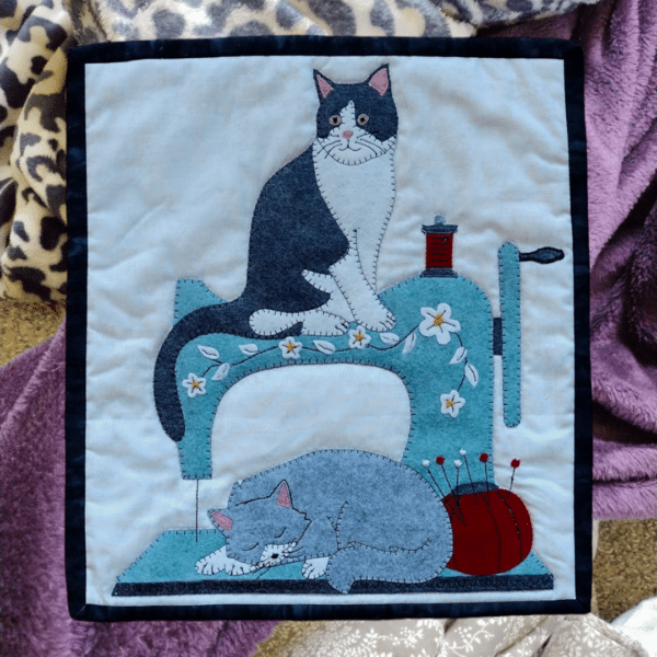 cat nap quilt wall hanging kit