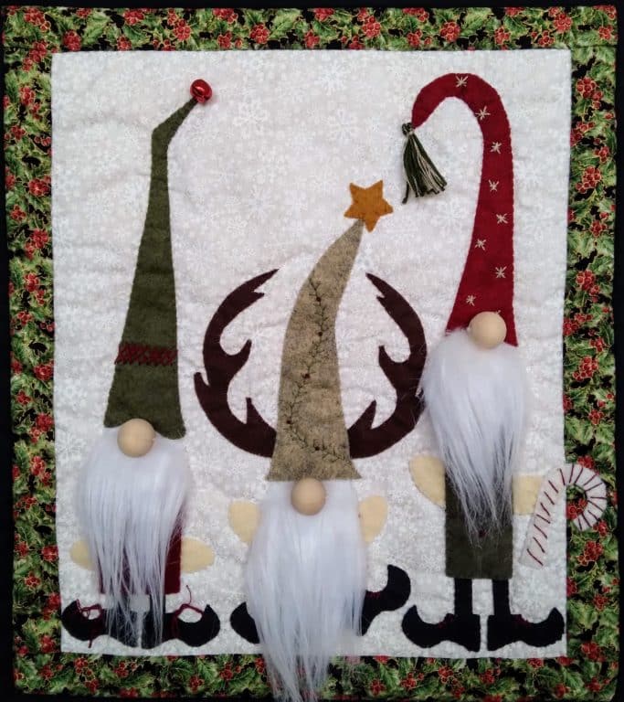 wall hanging gnomes quilt kit